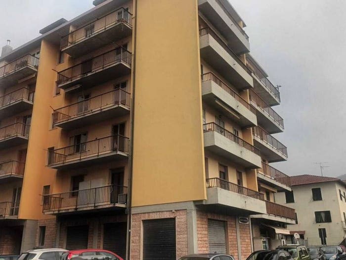 Appartamento con 6 locali in vendita in Via Carlo Navone, Centro, Busalla