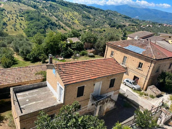 Casa trilocale in vendita in Via Piane, Centro, Bucchianico