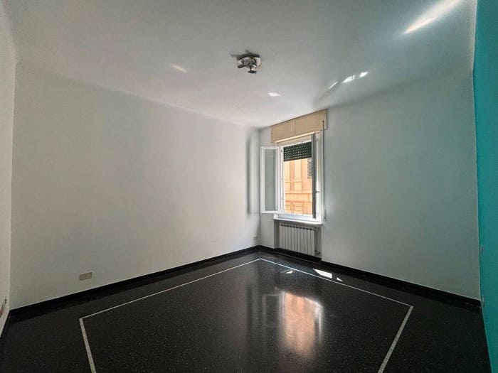 Appartamento bilocale in vendita in Stradone Sant'Agostino, Molo, Genova