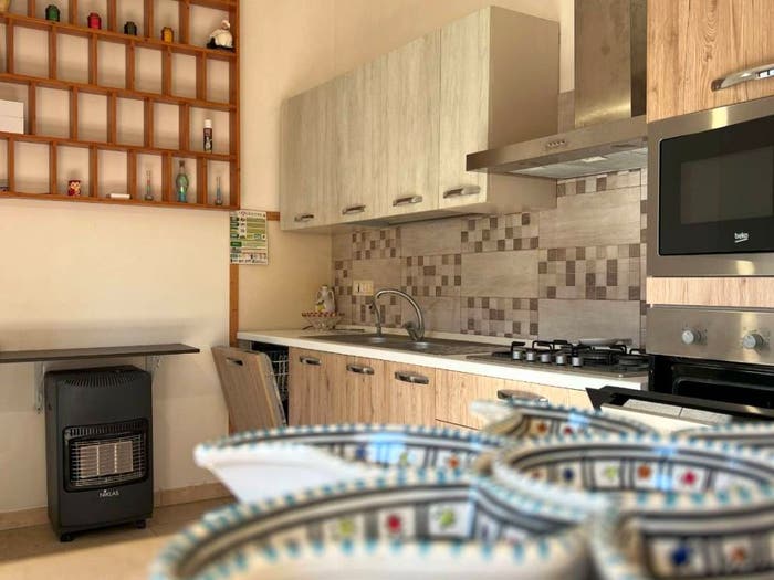 Casa con 5 locali in vendita in Strada Statale Tirrena Inferiore, Lustra