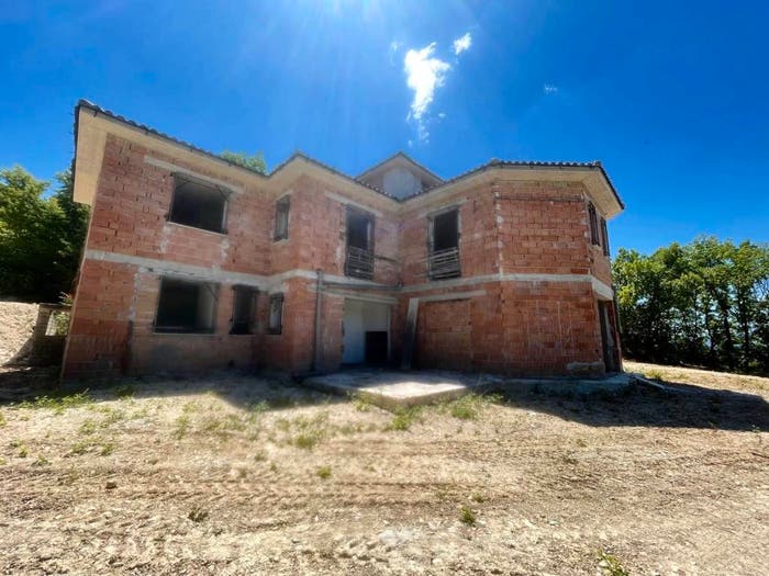 Casa con 6 locali in vendita in Via Cese, Rieti