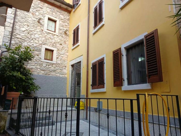 Casa con 6 locali in vendita in via Bienaimè, Gragnana Sorgnano Torano, Carrara