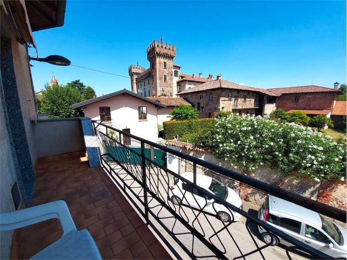 Casa quadrilocale in vendita in Via Solferino, Centro, Cislago