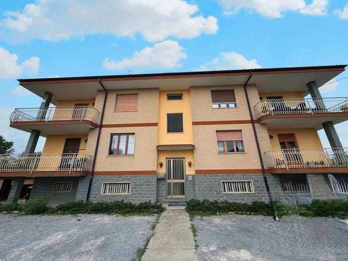 Appartamento quadrilocale in vendita in Via Ceresa, Busca