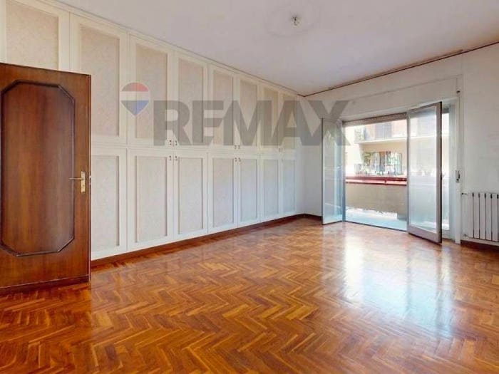 Appartamento con 5 locali in vendita in Via Gregorio Ugdulena, Libertà Villabianca, Palermo