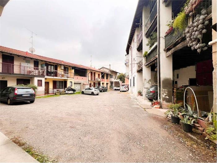 Appartamento monolocale in vendita in via cesana e villa, Centro, Biassono
