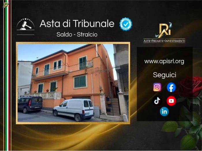 Appartamento con 6 locali in vendita in Via Corso Europa, Centro, Chiaramonte Gulfi