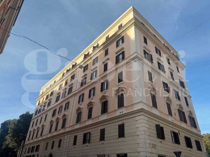 Appartamento trilocale in affitto in Via Palestro, Castro Pretorio, Roma