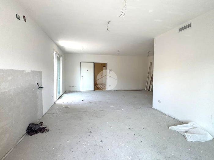 Appartamento quadrilocale in vendita in Via Schiavonia, Centro, Preganziol