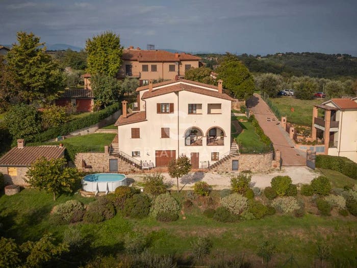 Casa con 6 locali in vendita in Via Osvaldo Fabietti, Centro, Città della Pieve