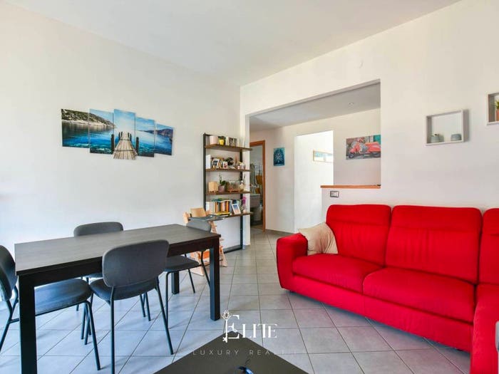 Appartamento trilocale in vendita in Vicolo Professor Monteggia, Laveno, LavenoMombello