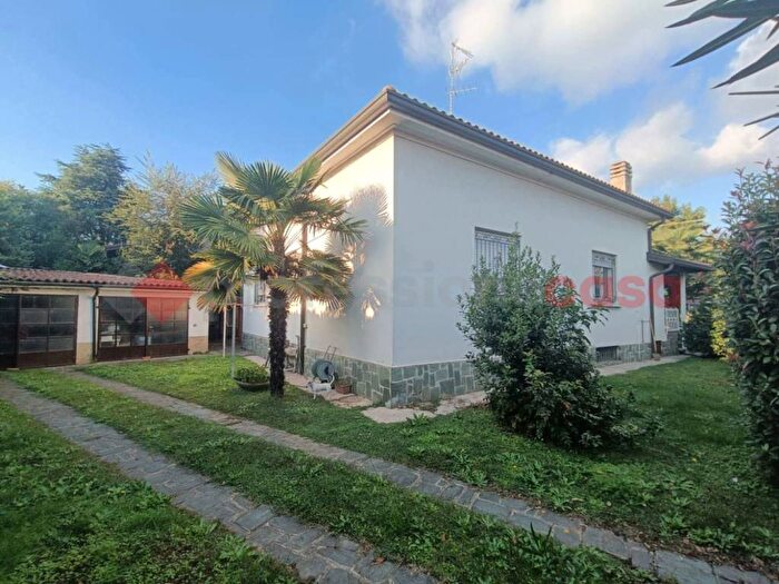 Casa quadrilocale in vendita in via paolo uccello, Ravello Villastanza Villapia, Parabiago