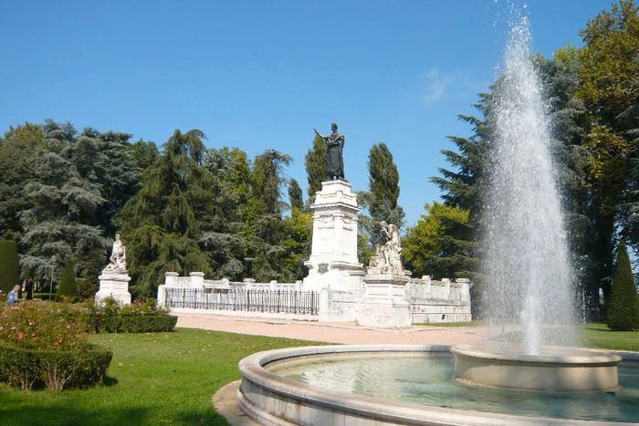 Appartamento quadrilocale in vendita in Piazza Virgiliana, Centro, Mantova