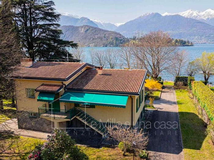 Casa quadrilocale in vendita in Via Palazzo, Colico Piano, Colico