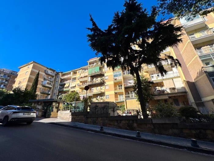 Appartamento bilocale in vendita in Via San Domenico, Vomero, Napoli