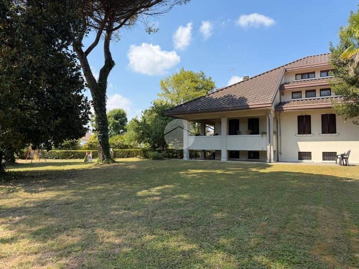 Casa con 6 locali in vendita in Via Cavalieri di Vittorio Veneto, Olmo, Martellago