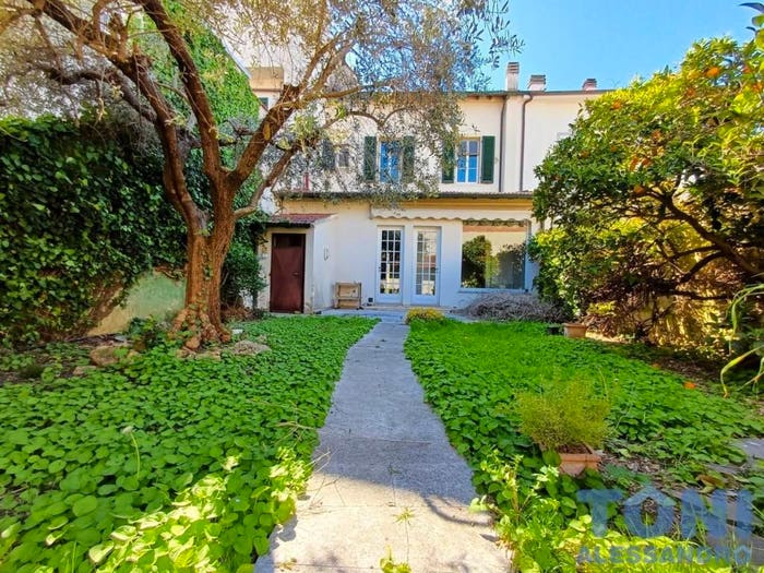Casa con 6 locali in vendita in Masini XX Settembre, Empoli