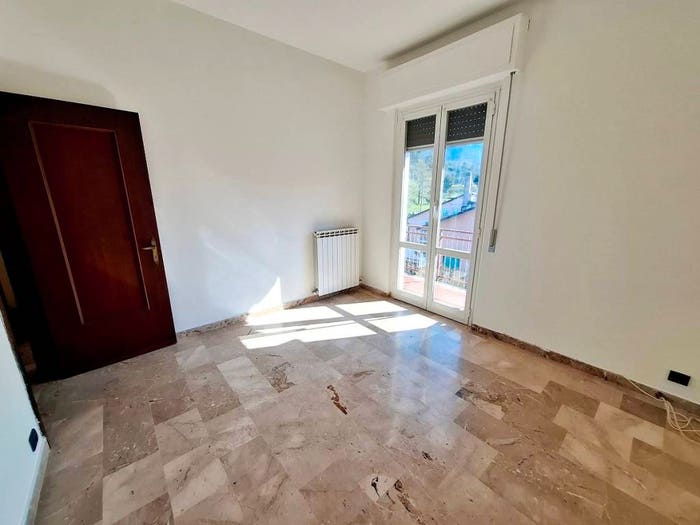 Appartamento trilocale in vendita in Centro, Cicagna