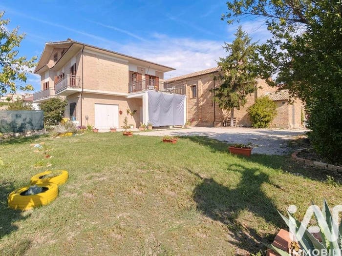 Casa con 6 locali in vendita in Via Della Giustizia, Centro, Monte Vidon Corrado