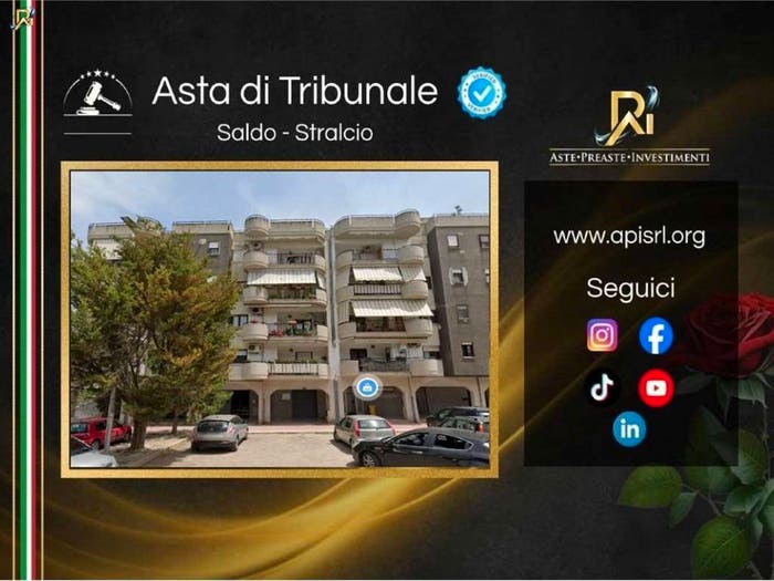 Appartamento con 6 locali in vendita in Via Giovanni Falcone, Centro, Canosa di Puglia