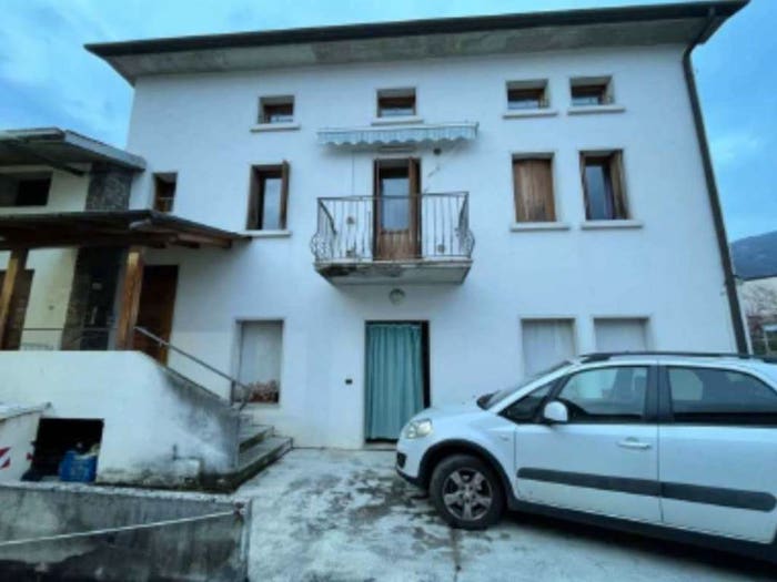 Casa con 6 locali in vendita in Viale italia, Centro, Segusino