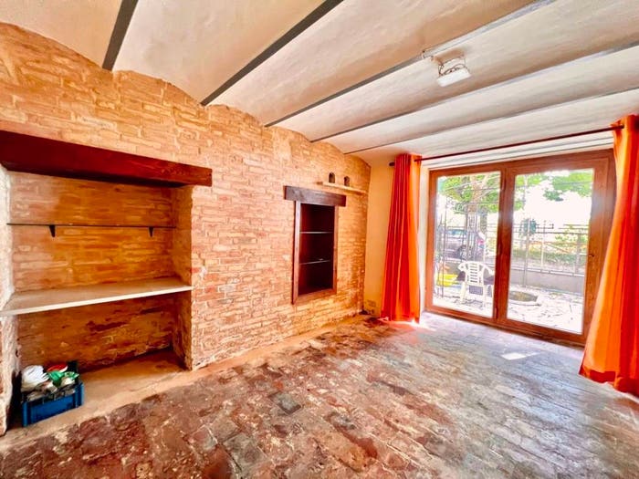 Casa con 6 locali in vendita in Via Raffaello Sanzio SNC, Centro, Pollenza