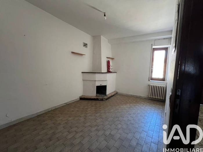 Appartamento con 5 locali in vendita in Largo GAETANO BIAMONTE, Centro, Soveria Simeri
