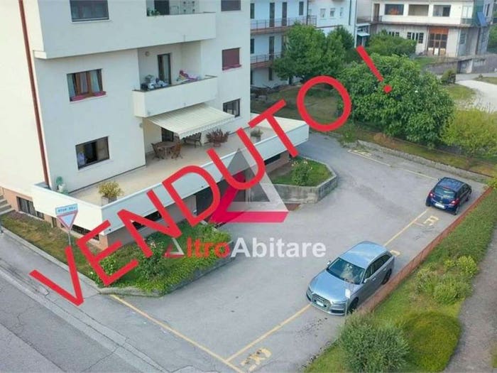 Appartamento con 6 locali in vendita in via baorche, Centro, Limana