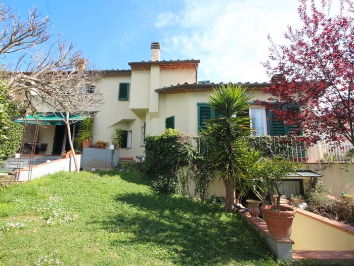 Casa con 6 locali in vendita in Via Trieste, Centro, Montespertoli
