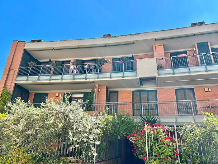 Appartamento bilocale in vendita in Via Enrico Mancini, La Giustiniana, Roma