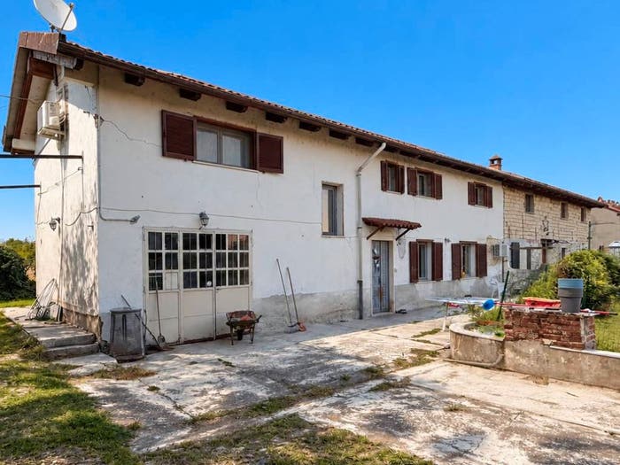 Casa con 5 locali in vendita in Strada Asti, San Germano, Casale Monferrato