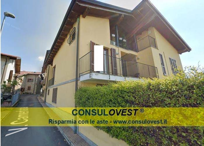 Appartamento trilocale in vendita in Via Camerlata, Centro, Lurago d'Erba