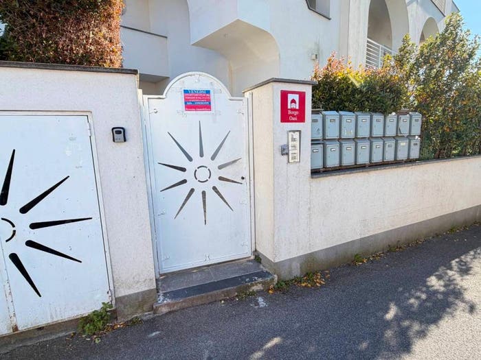 Appartamento trilocale in vendita in Via Elleri, Procida