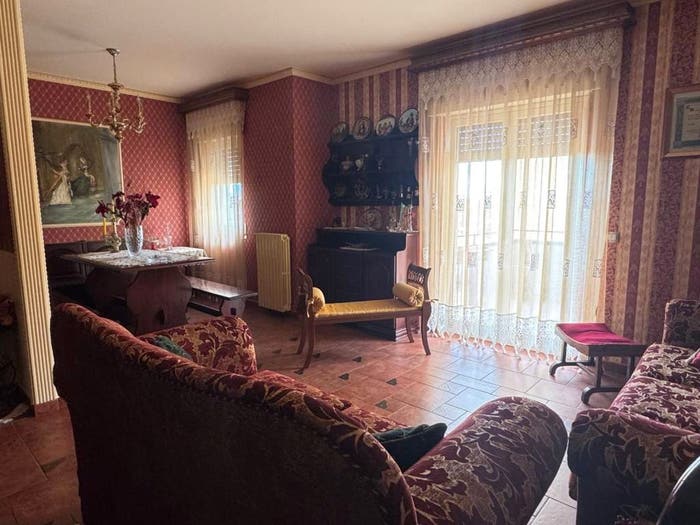 Appartamento con 6 locali in vendita in Via Sandro Pertini, Troina