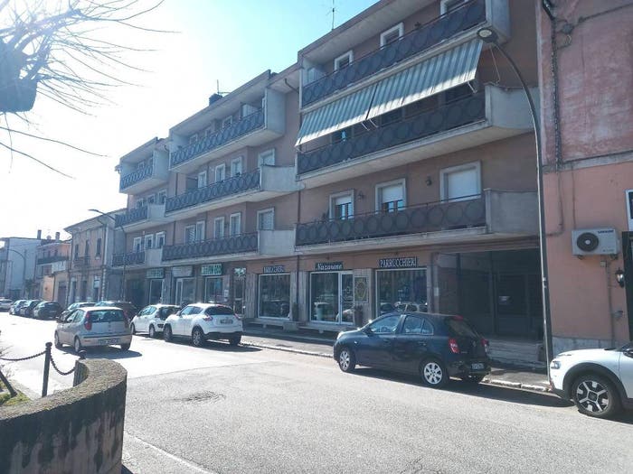 Appartamento trilocale in vendita in Piazza Torlonia, Centro, Avezzano