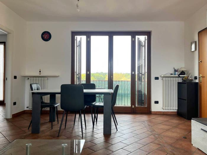 Appartamento trilocale in vendita in Via XXV aprile, Uggiate Trevano, Uggiate con Ronago