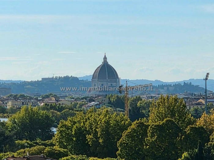 Appartamento con 6 locali in vendita in Via dell'Arcolaio, Coverciano, Firenze