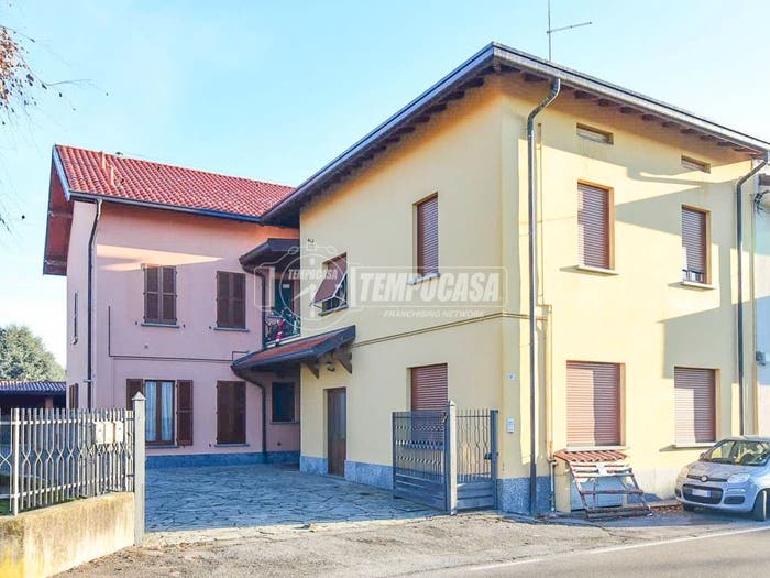 Appartamento bilocale in vendita in Via Domea, Vighizzolo Cascina Varenna, Cantù