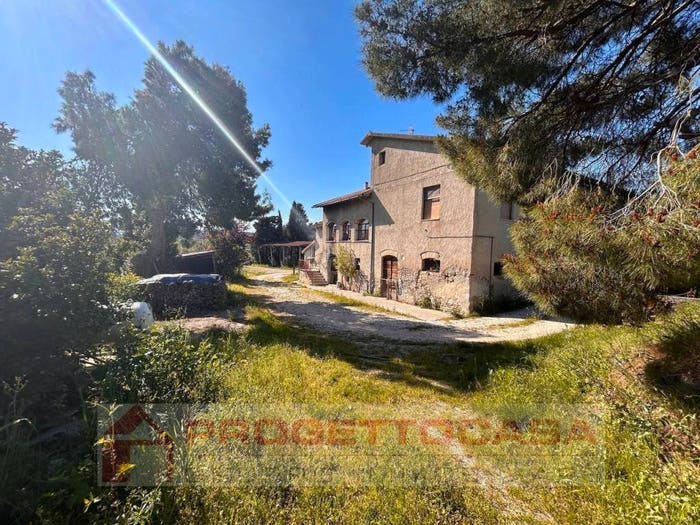 Casa con 5 locali in vendita in Poggio di Bretta, Ascoli Piceno