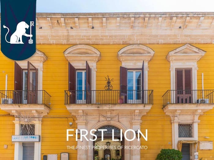 Casa con 6 locali in vendita in Campi Salentina