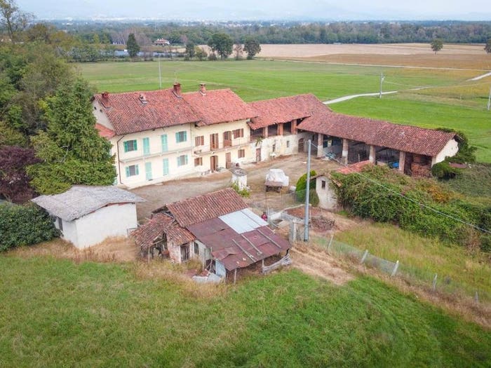 Casa con 6 locali in vendita in Cascina San Michele, Cerrione