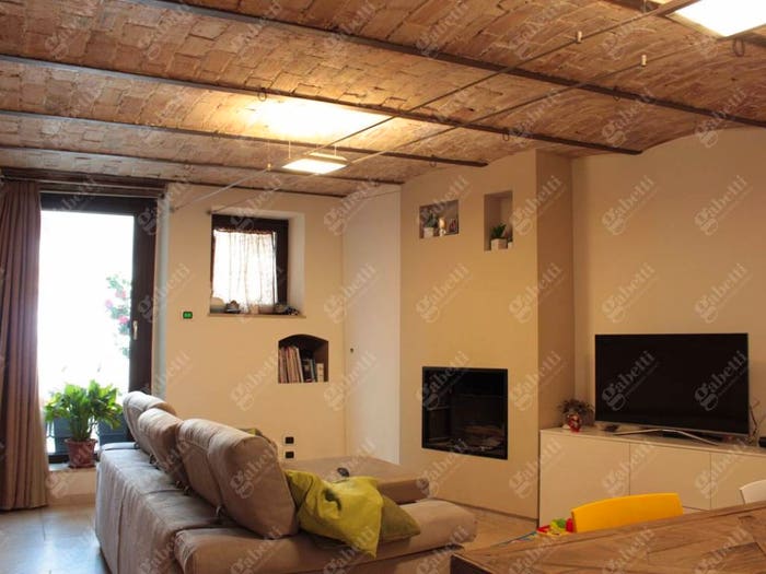 Casa trilocale in vendita in Via San Michele, Centro, Pesche