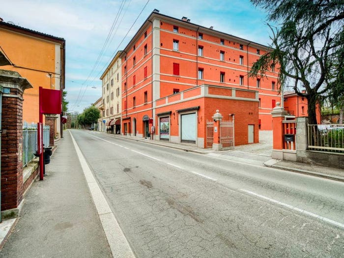 Appartamento quadrilocale in vendita in Via Castiglione, Colli Castiglione, Bologna