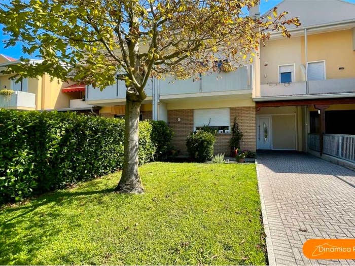 Casa con 5 locali in vendita in marzo, Centro, Gaiarine