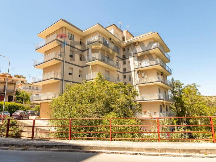 Appartamento con 6 locali in vendita in via Trani, Modica Sorda, Modica