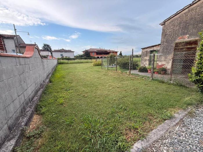 Casa con 6 locali in vendita in Marlia, Capannori