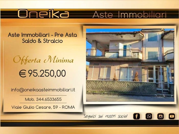 Appartamento con 6 locali in vendita in Via dei Fiori, Centro, Mugnano di Napoli