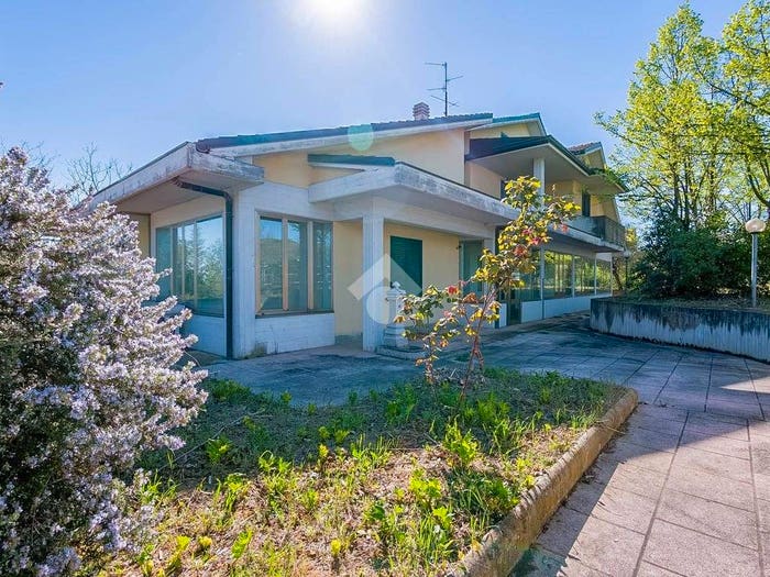 Casa con 6 locali in vendita in Via G Tomasi, Monte San Pietro