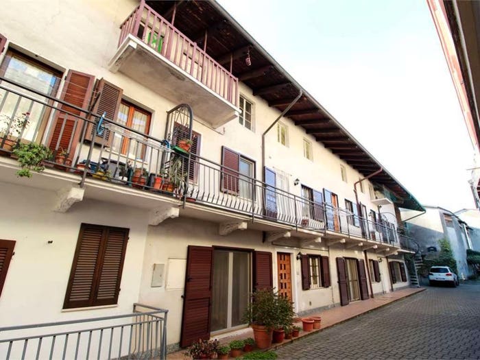 Casa con 5 locali in vendita in VIA ROMA, Ghislarengo