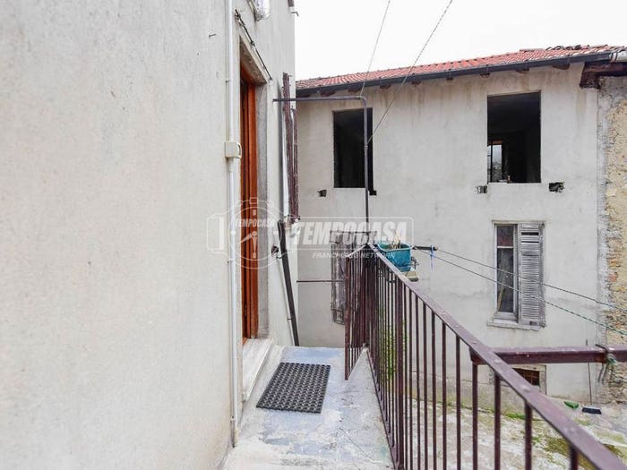 Casa con 5 locali in vendita in Vicolo Chiuso, Capiago Intimiano Olmeda, Capiago Intimiano